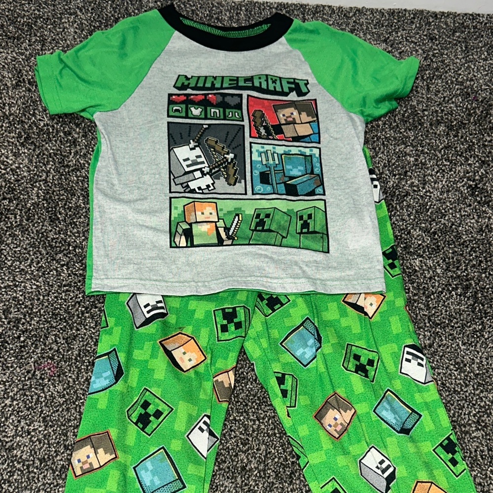 Kids Minecraft Pajamas Set - Green and Gray Size 6